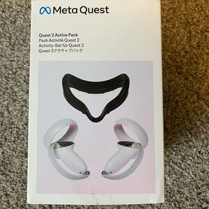 Meta Quest 2 Active pack.